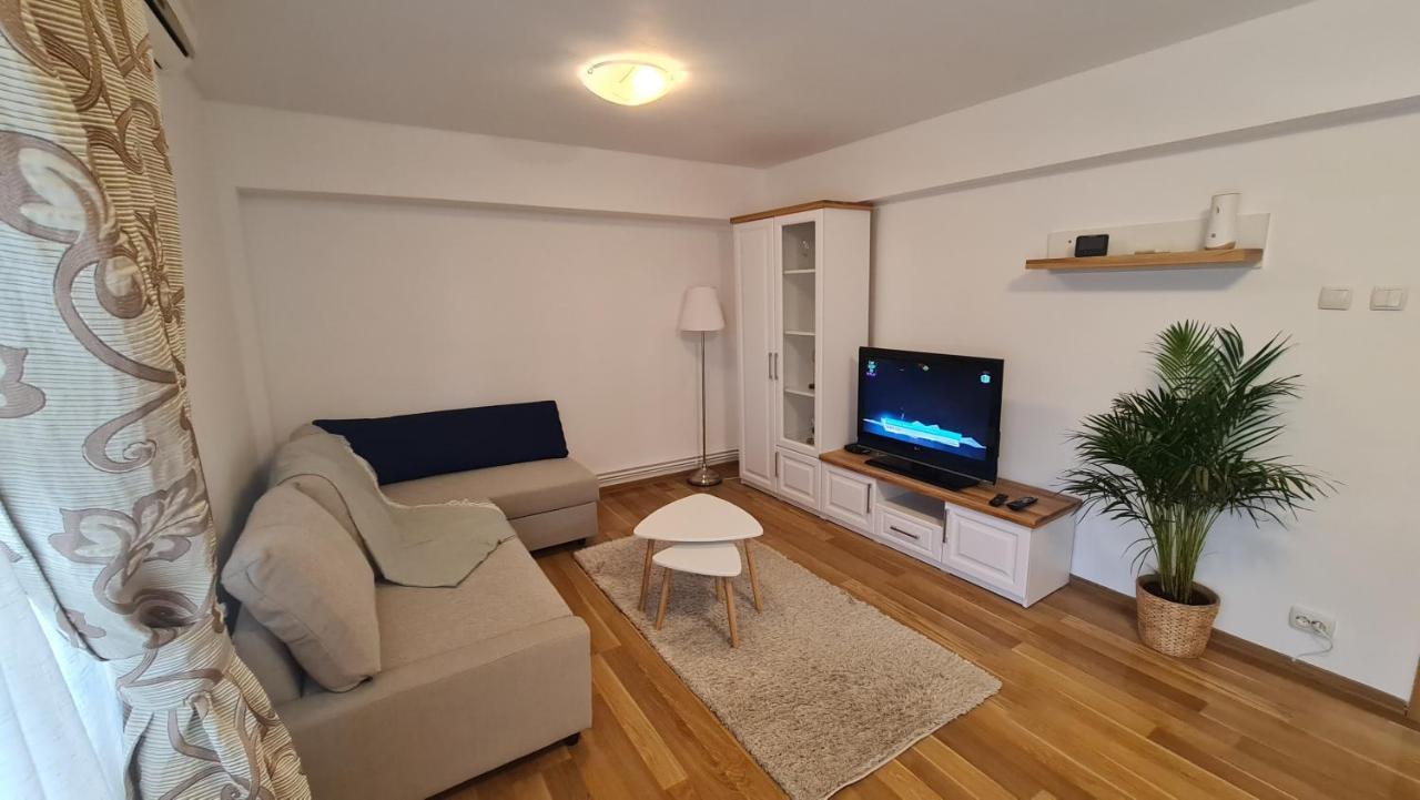 Vs Central Apartment Otopeni Exteriör bild